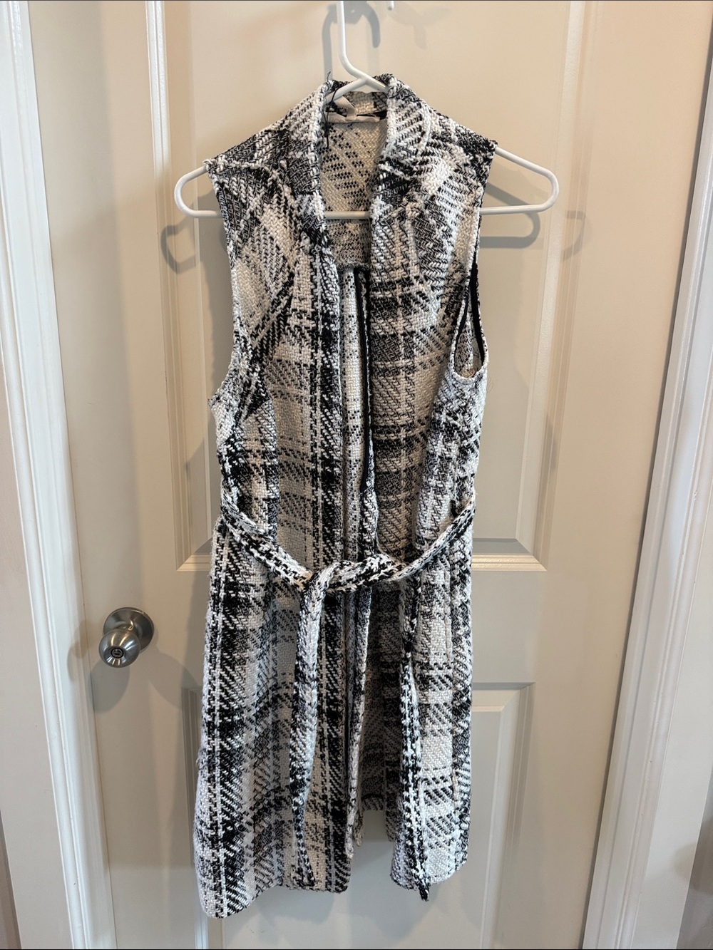 BCBGeneration Black & White Plaid Sleeveless Belted Cape